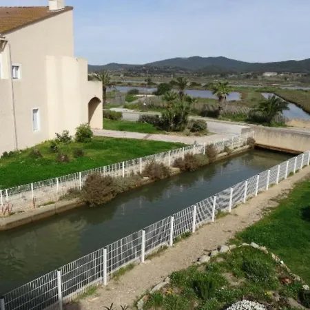 Studio Hyeres, 1 Piece, 2 Personnes - Fr-1-335-93 Apartment