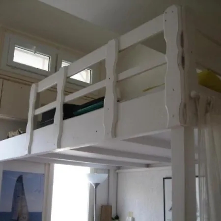 Studio Hyeres, 1 Piece, 2 Personnes - Fr-1-335-93 Hyeres